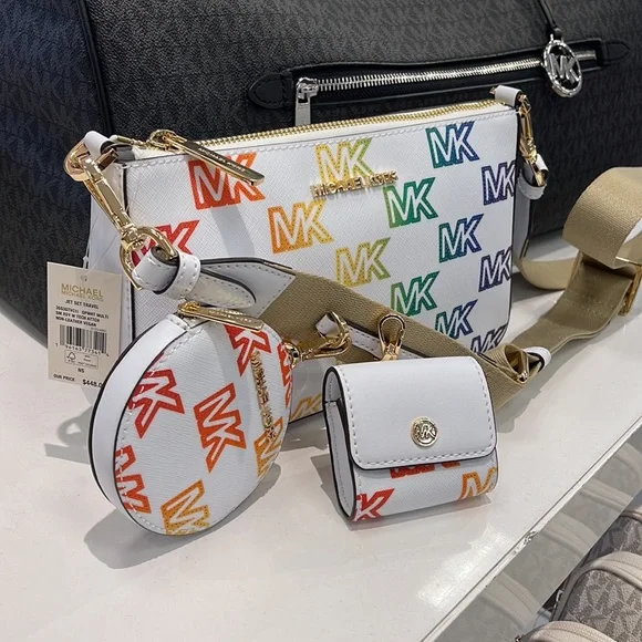 MICHAEL KORS JET SET TRAVEL SMALL SHOULDER CROSSBODY BAG WITH TECH ATTCH AIRPOD